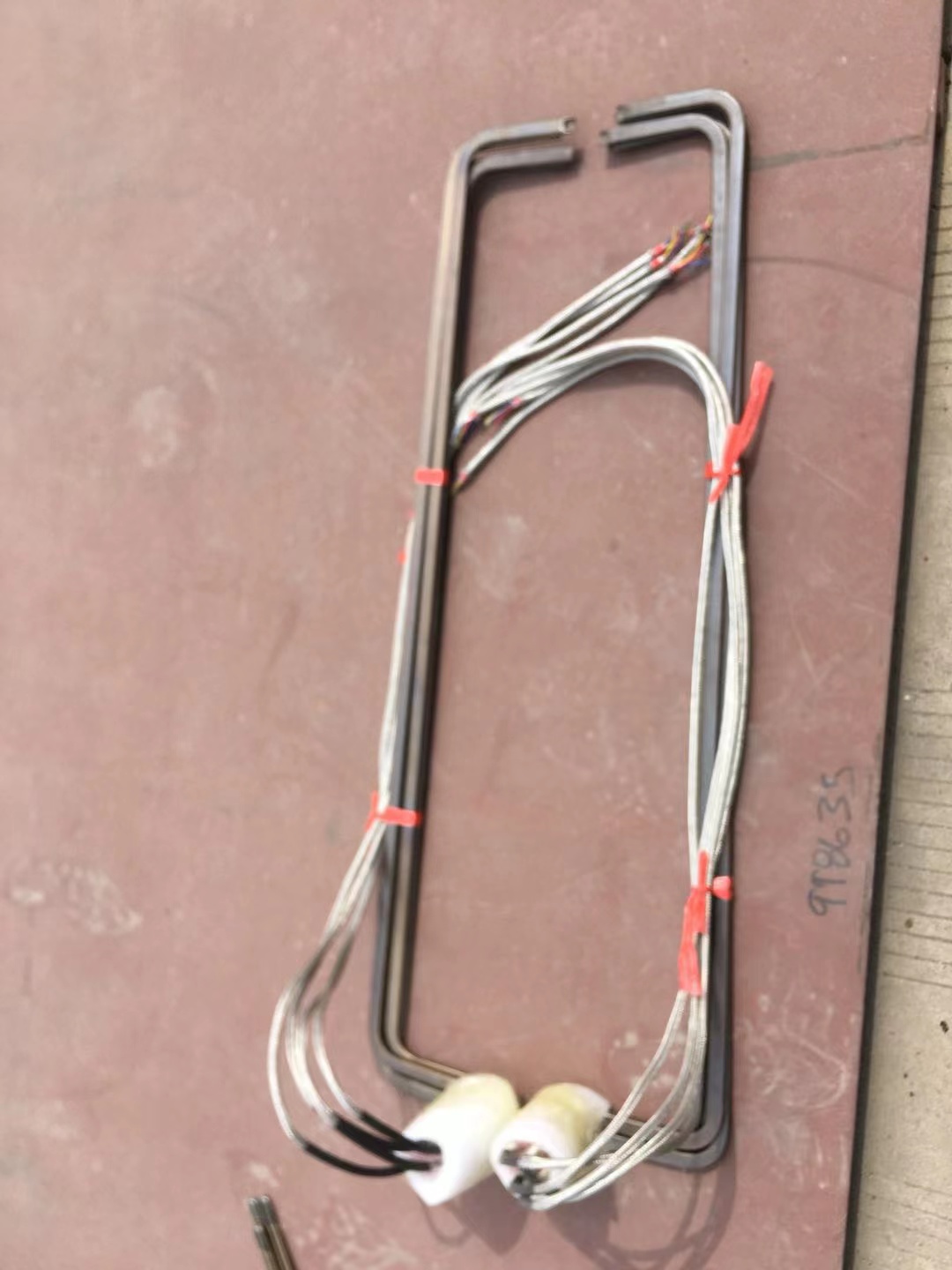 徐工952摊铺机熨平板加热条