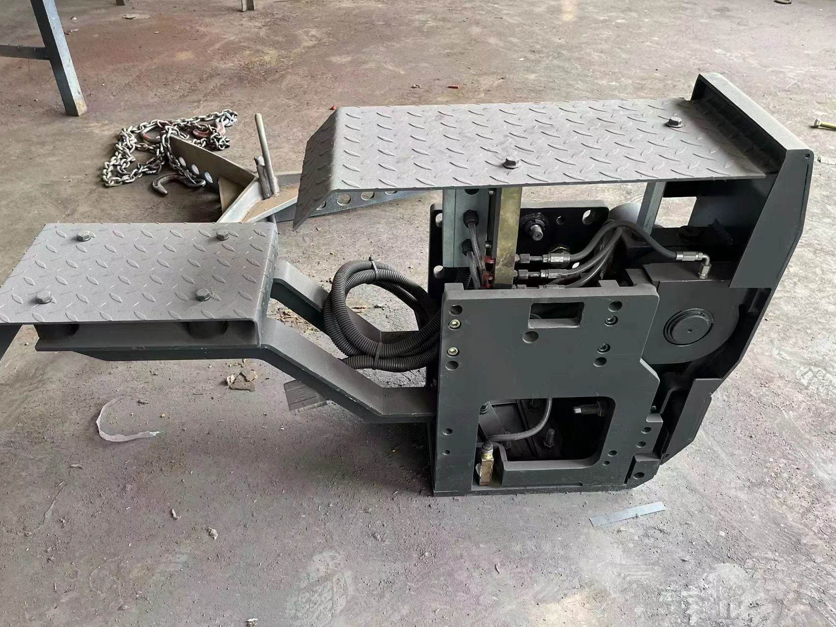 徐工952摊铺机熨平板总成